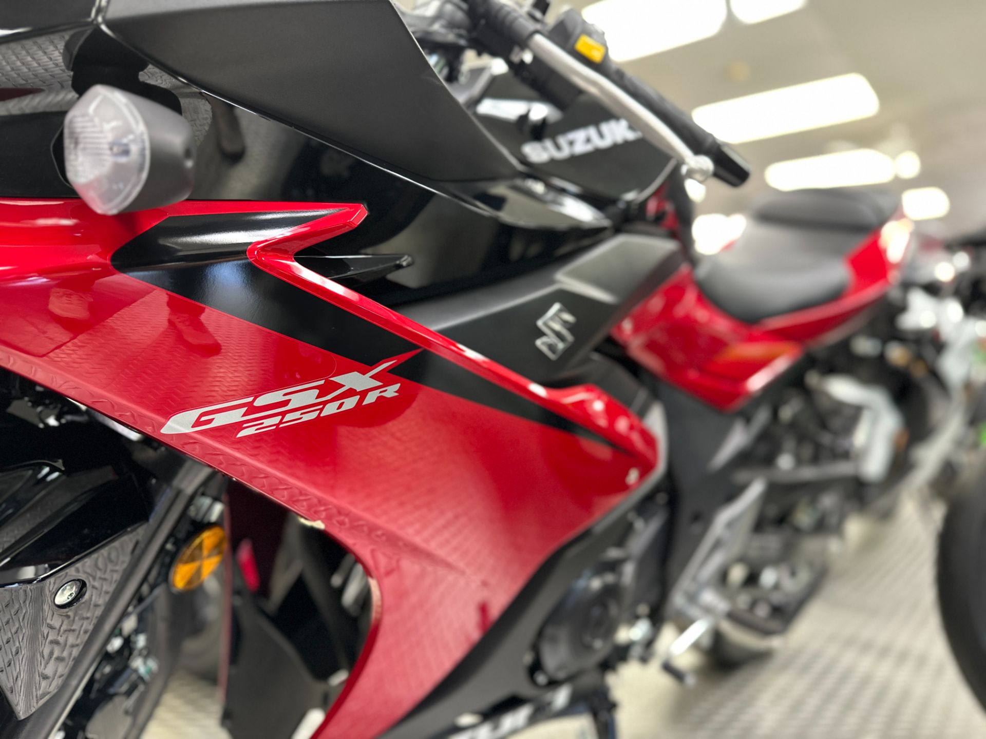 2025 Suzuki GSX250R ABS 2