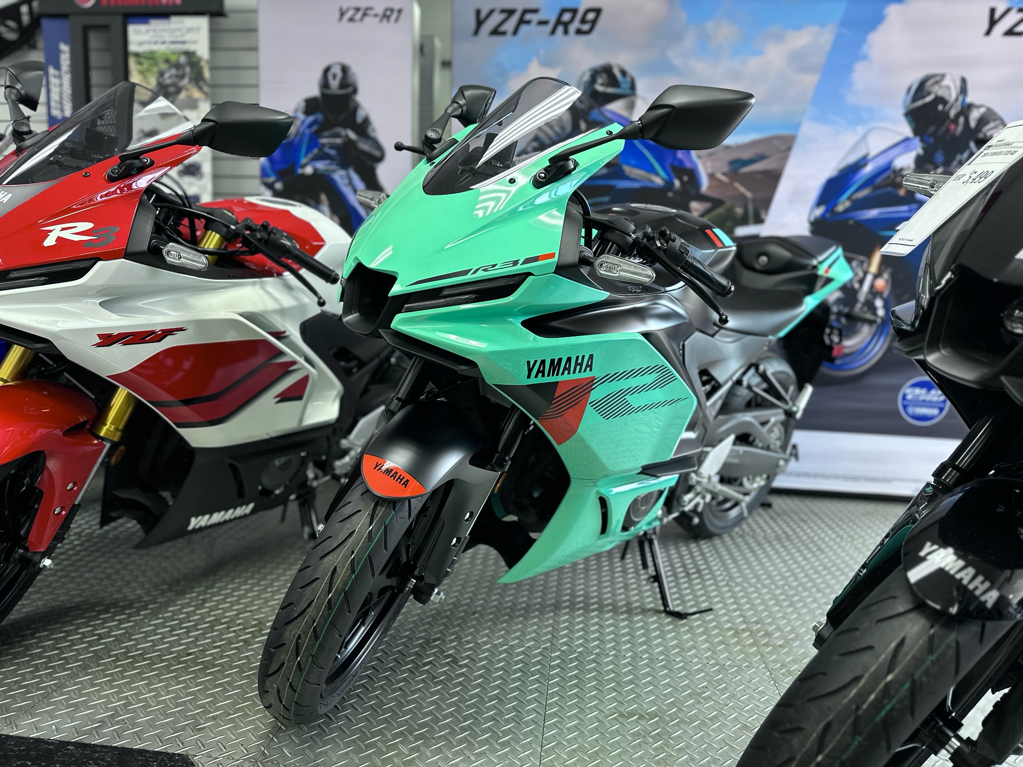 2026 Yamaha YZF-R3 1
