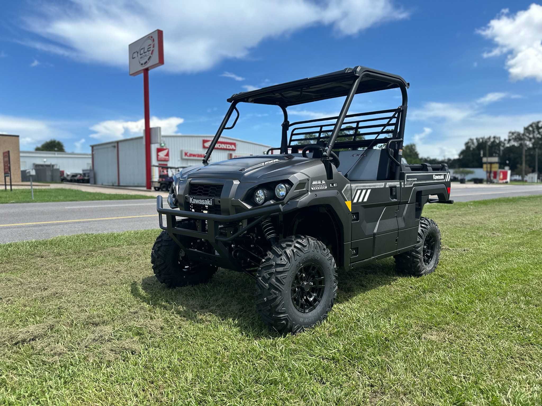2027 MULE PRO-FXR 1000 LE
