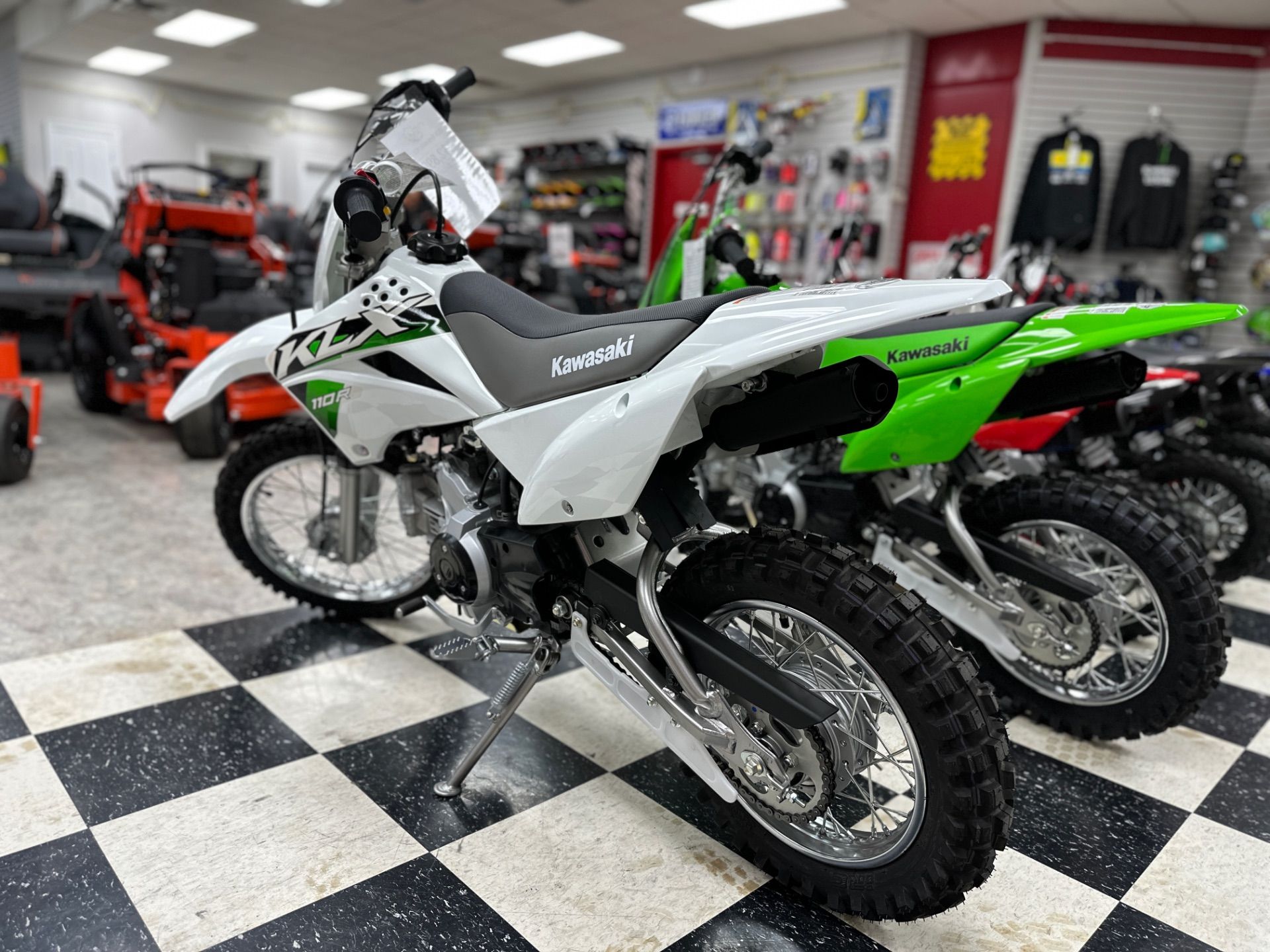 2026 Kawasaki KLX®110R 3