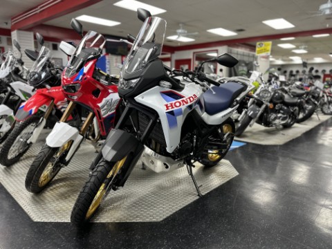 2026 Honda Transalp E-Clutch — photo 1 of 15