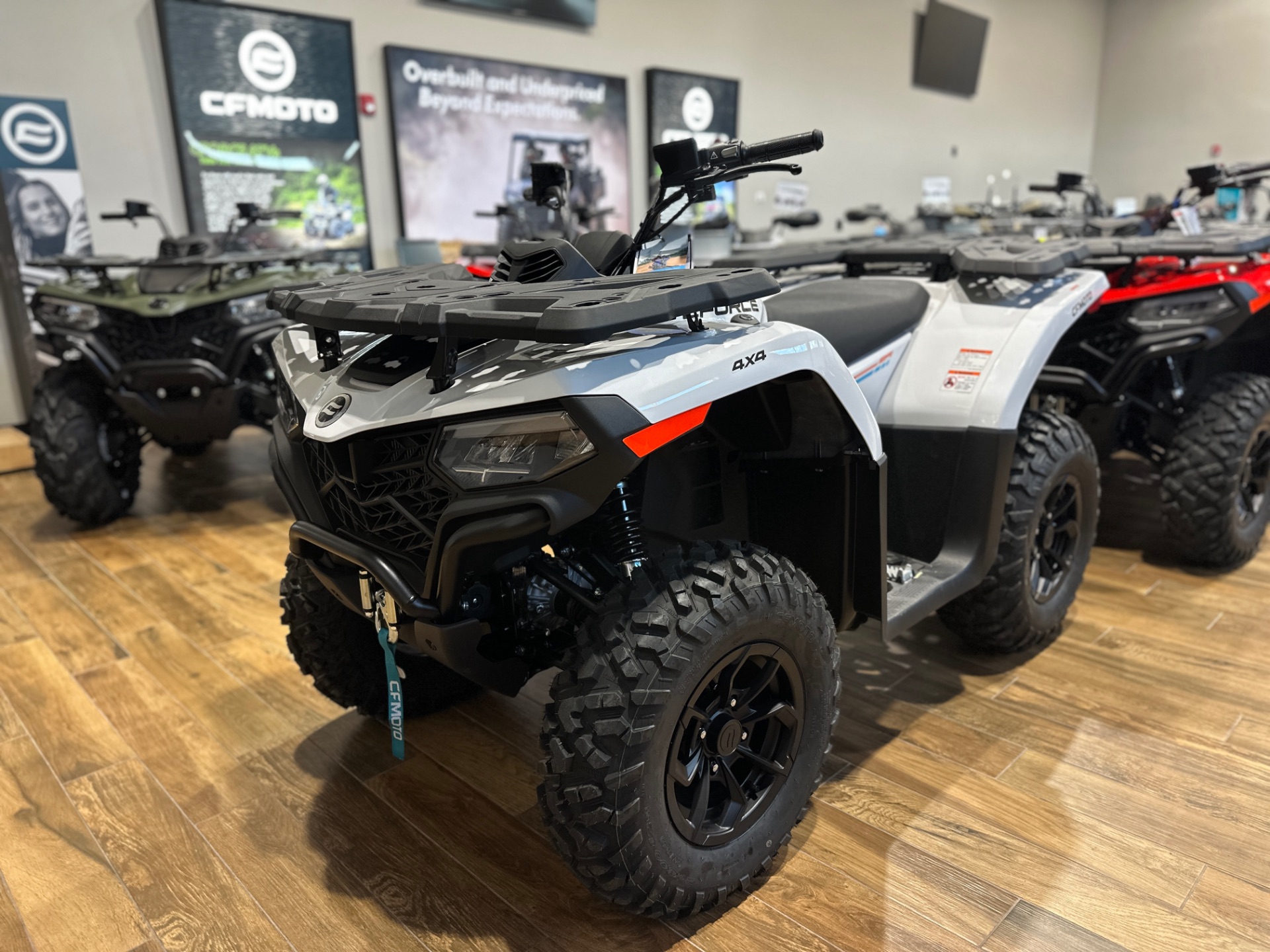 ねこ ラジエーターエンジン冷却 9010-180100 9010-180100-1000 CF-Moto