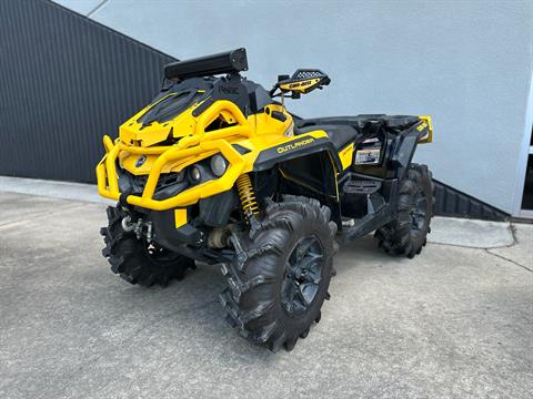 2021 Can-Am Outlander X MR 1000R with Visco-4Lok — photo 1 of 5