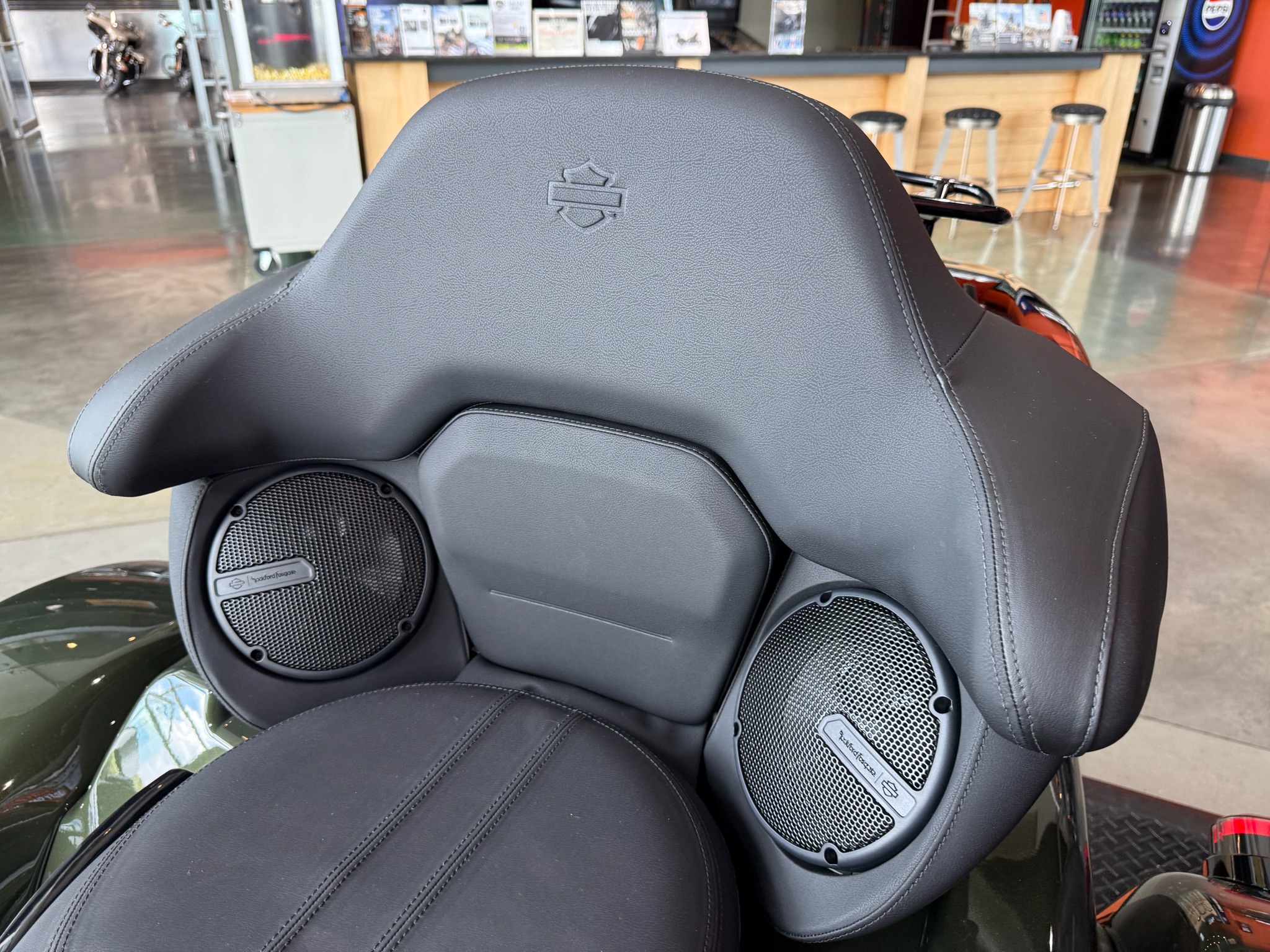 2026 Harley-Davidson Street Glide® 3 Limited 11