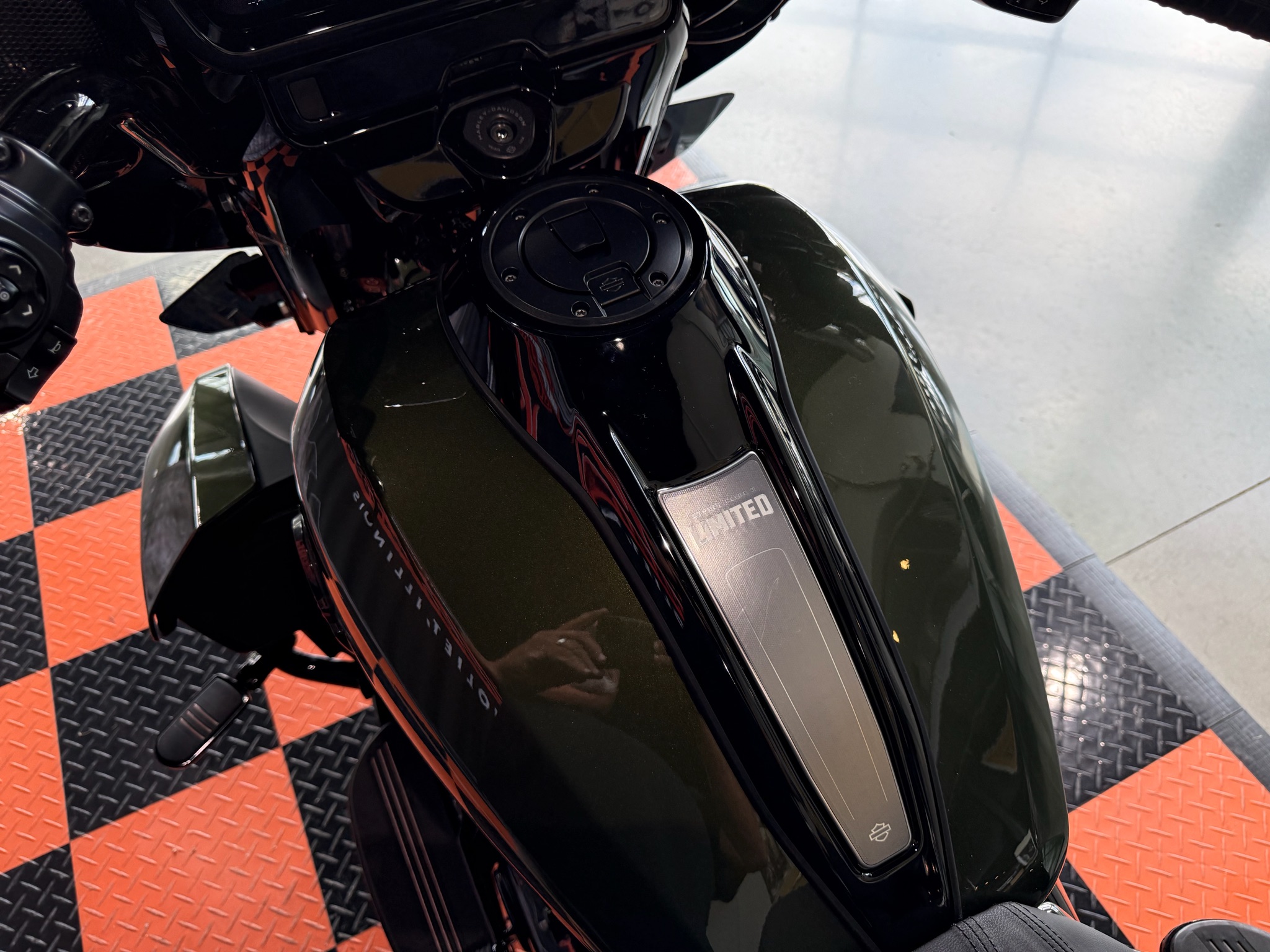 2026 Harley-Davidson Street Glide® 3 Limited 12