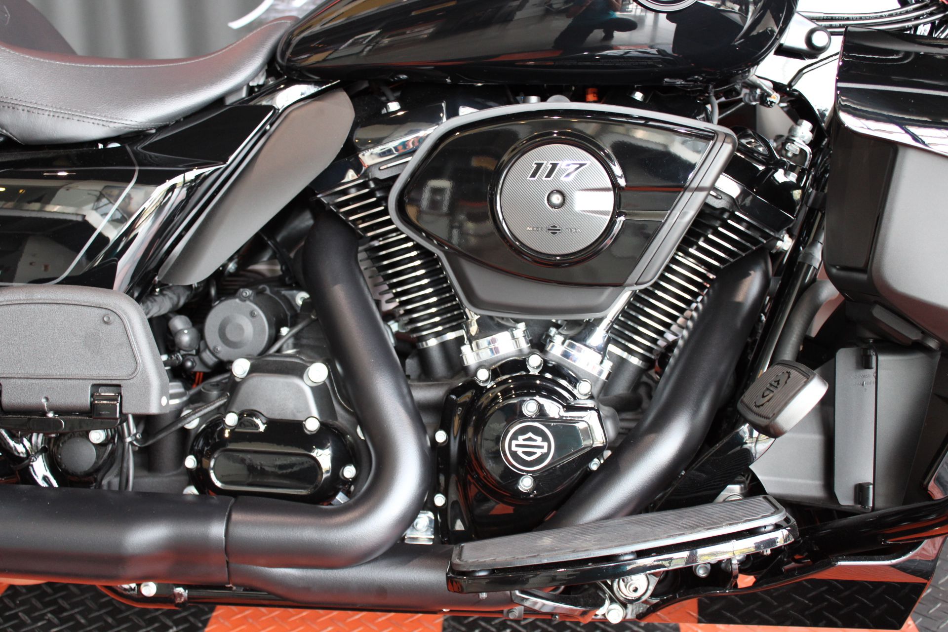 2025 Harley-Davidson Street Glide® Ultra 7