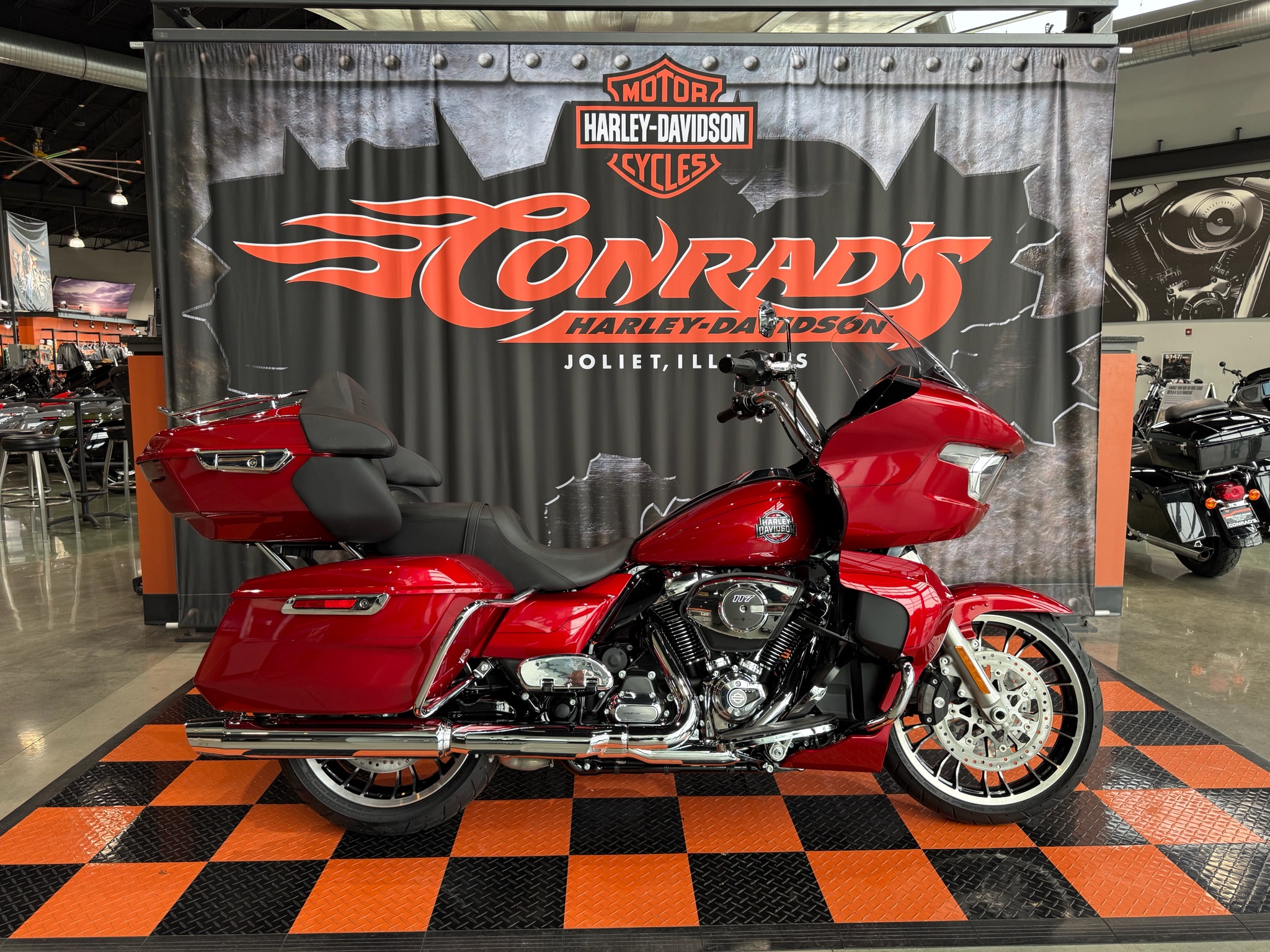 2026 Harley-Davidson Road Glide® Limited 1