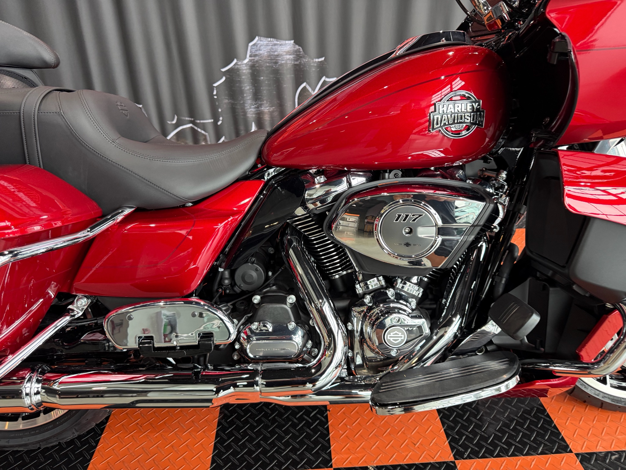 2026 Harley-Davidson Road Glide® Limited 3