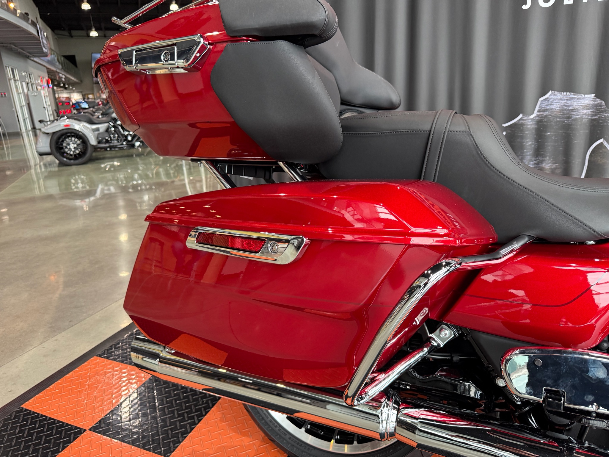 2026 Harley-Davidson Road Glide® Limited 4
