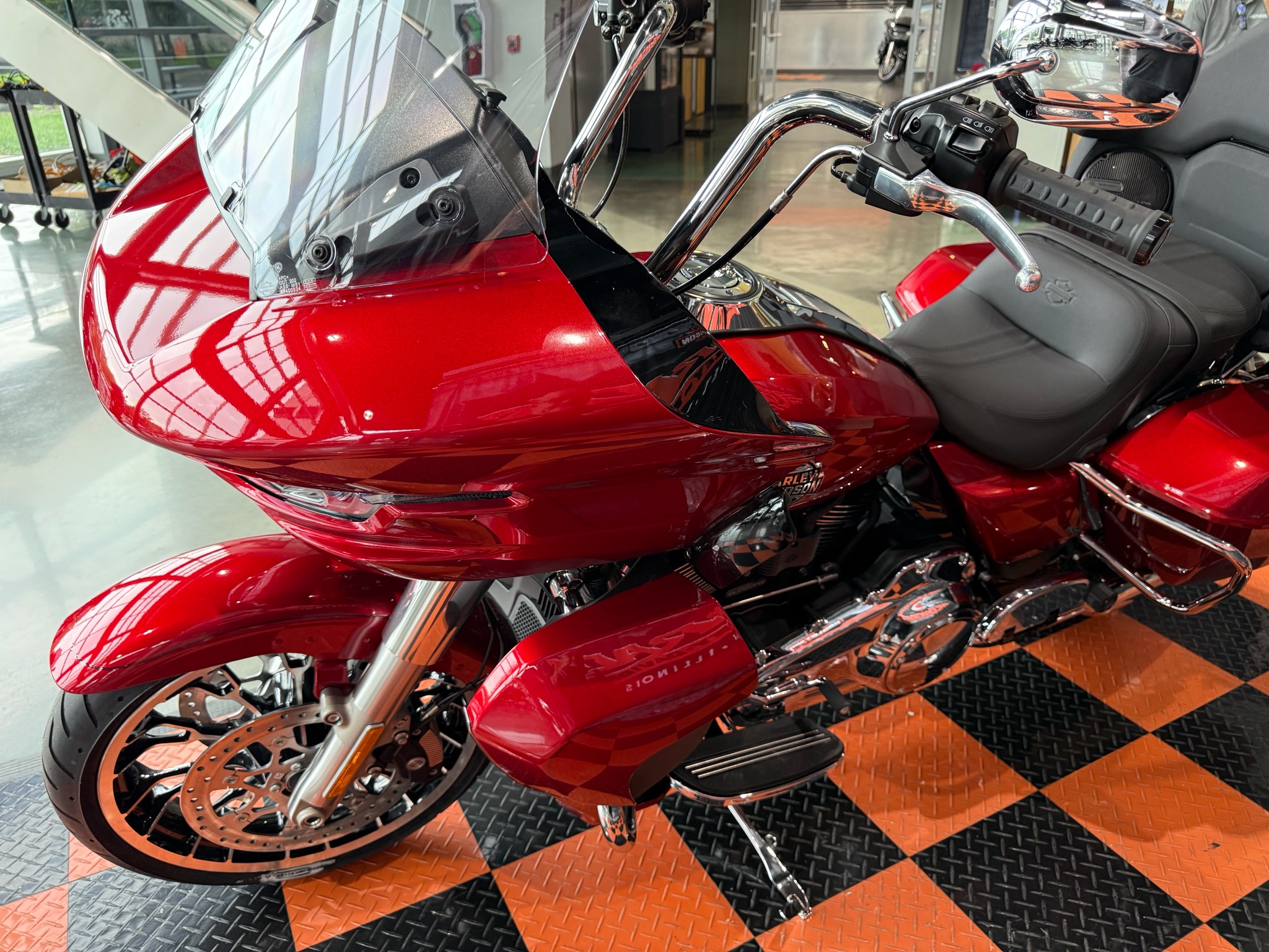 2026 Harley-Davidson Road Glide® Limited 8