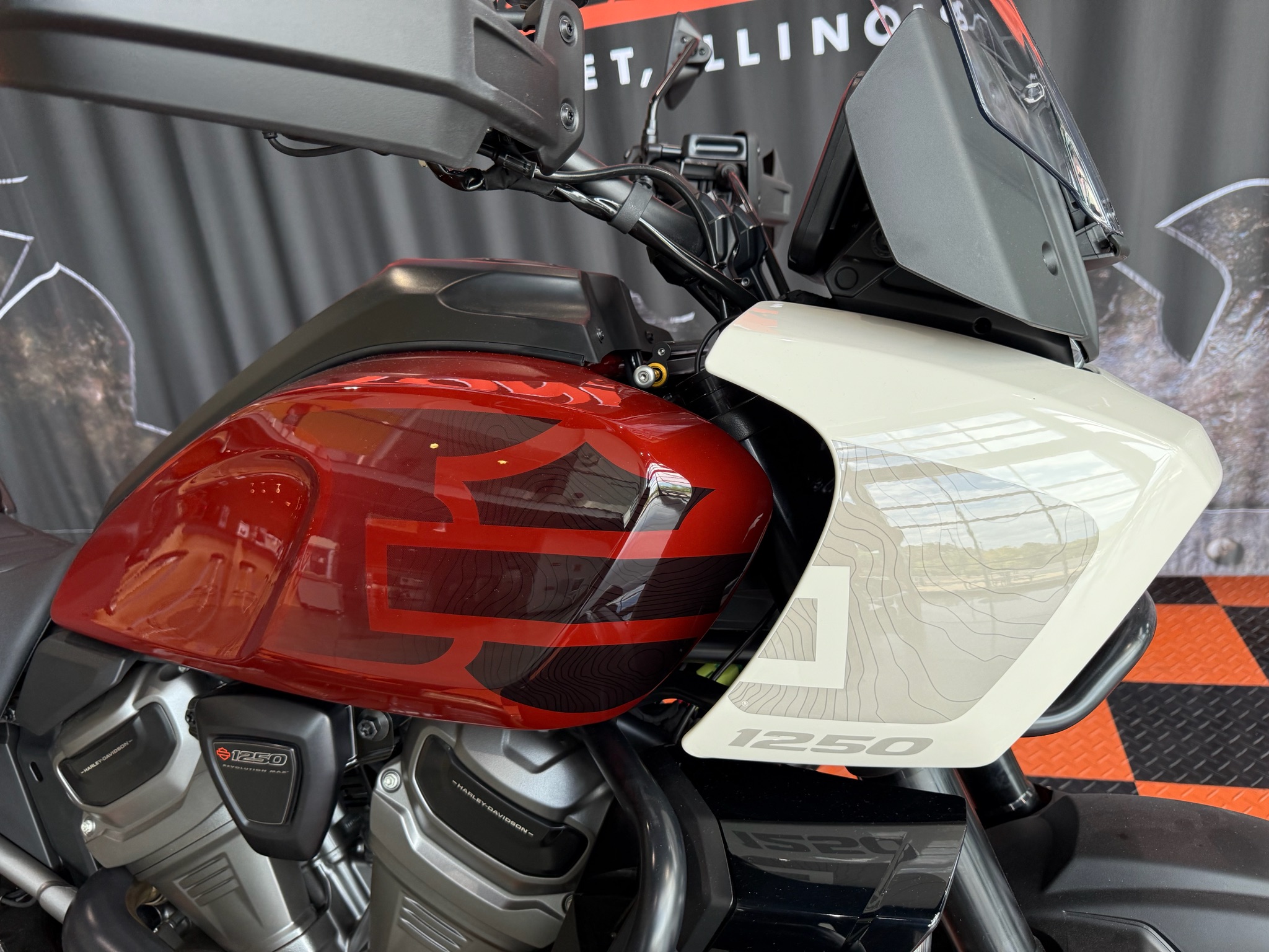 2024 Harley-Davidson Pan America® 1250 Special 2