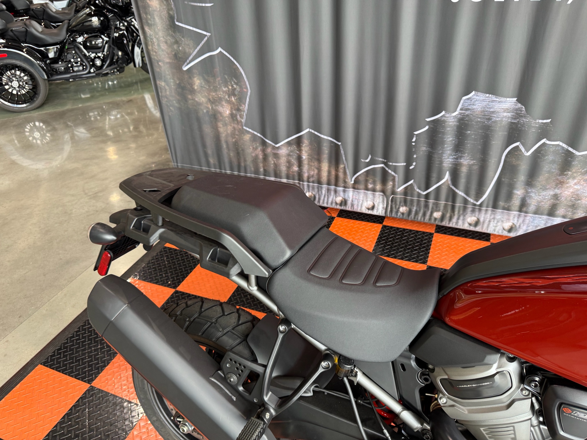 2024 Harley-Davidson Pan America® 1250 Special 5