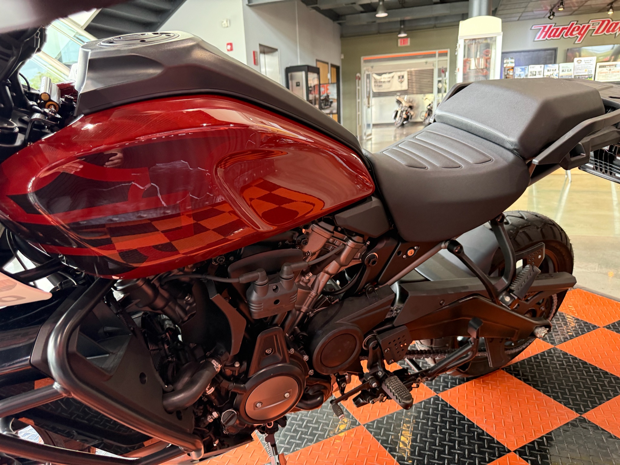 2024 Harley-Davidson Pan America® 1250 Special 9