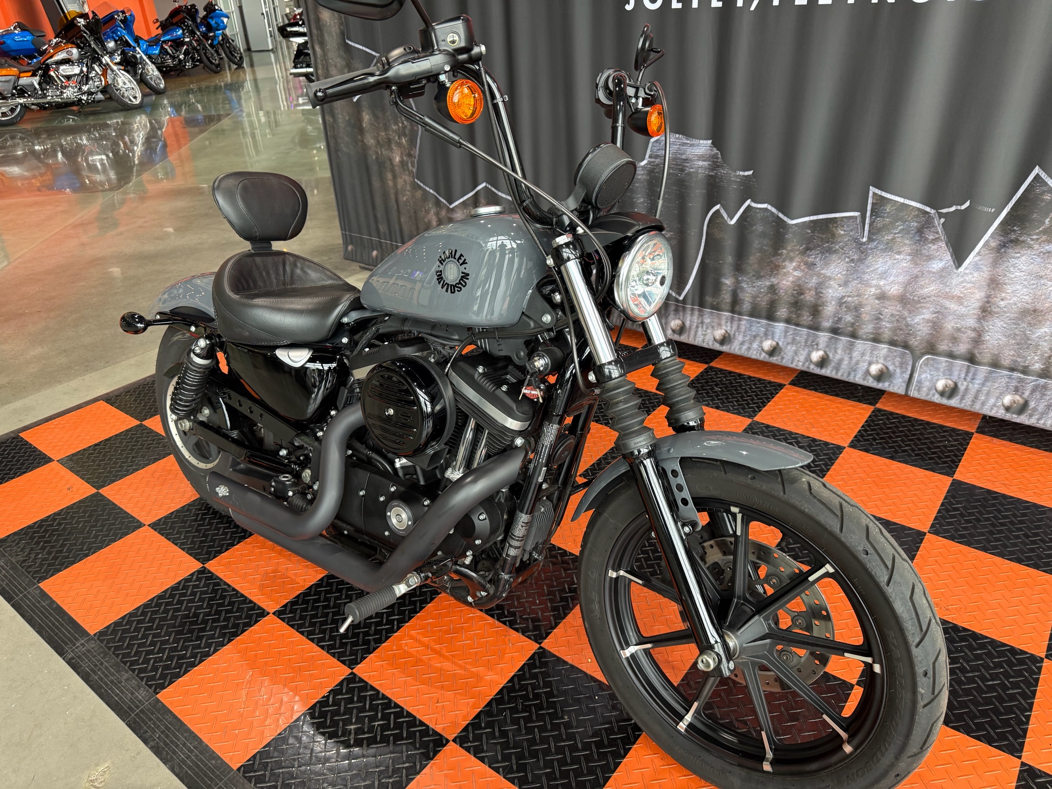2022 Harley-Davidson Iron 883 6