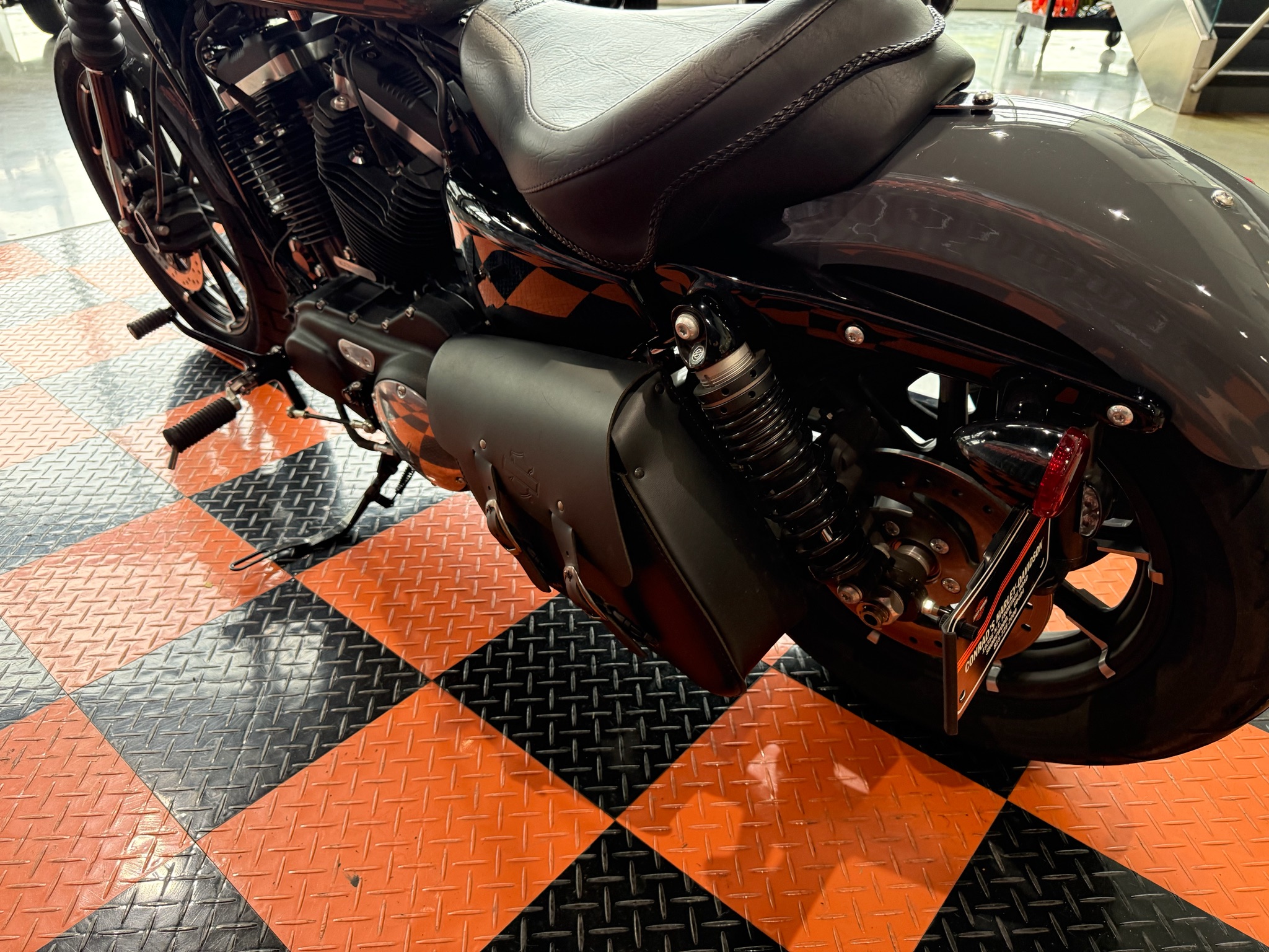 2022 Harley-Davidson Iron 883 11