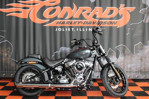 90's USA製 Harley-Davidson MA-1 2025 Harley-Davidson Street Bob® in Vivid Black with Laced