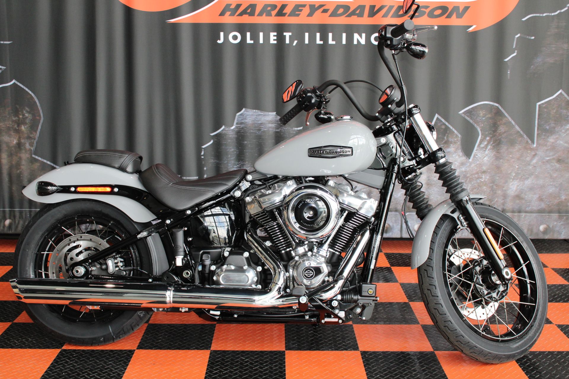 ハーレーダビットソン　ポリス 2025 Harley-Davidson® Low Rider™ ST Blue Burst | Teddy