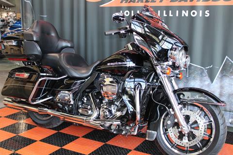 2016 Harley-Davidson Ultra Limited in Shorewood, Illinois - Photo 3