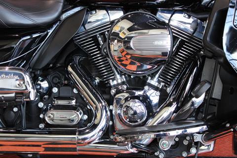 2016 Harley-Davidson Ultra Limited in Shorewood, Illinois - Photo 6