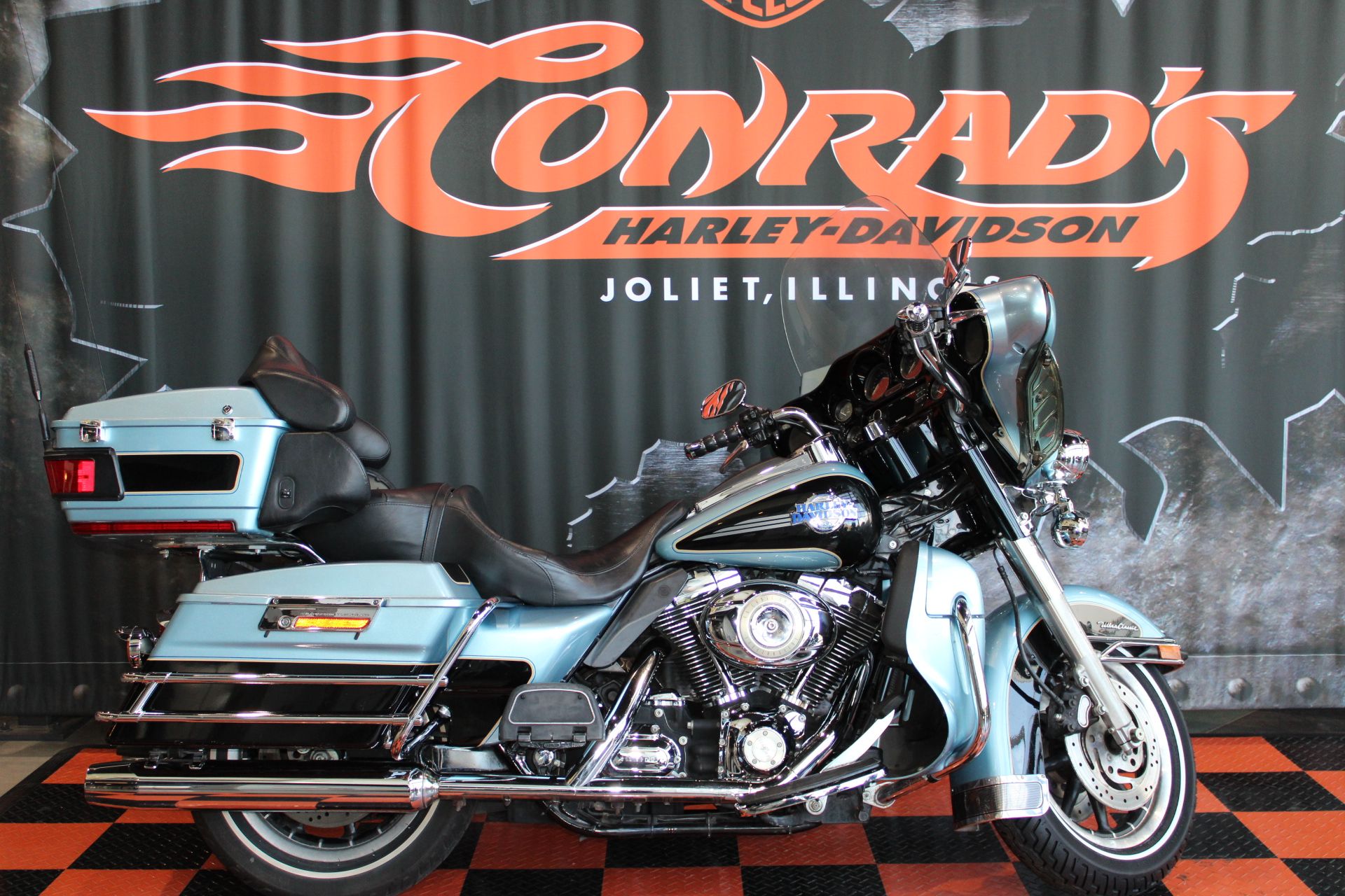 2007 Harley-Davidson FLHTCU Ultra Classic® Electra Glide® Patriot Special Edition in Shorewood, Illinois - Photo 1