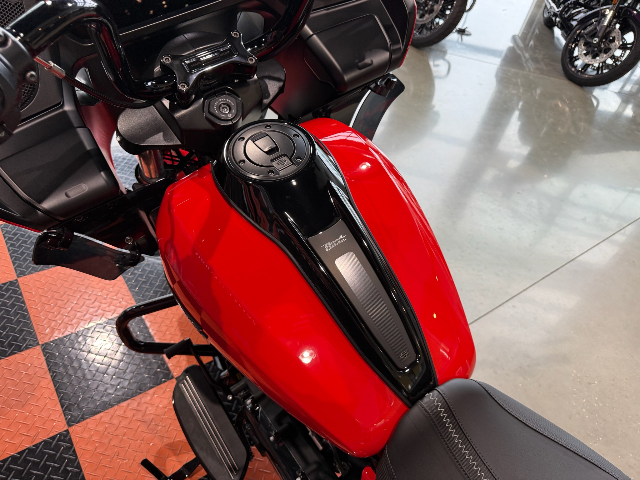 2026 Harley-Davidson Road Glide® 11