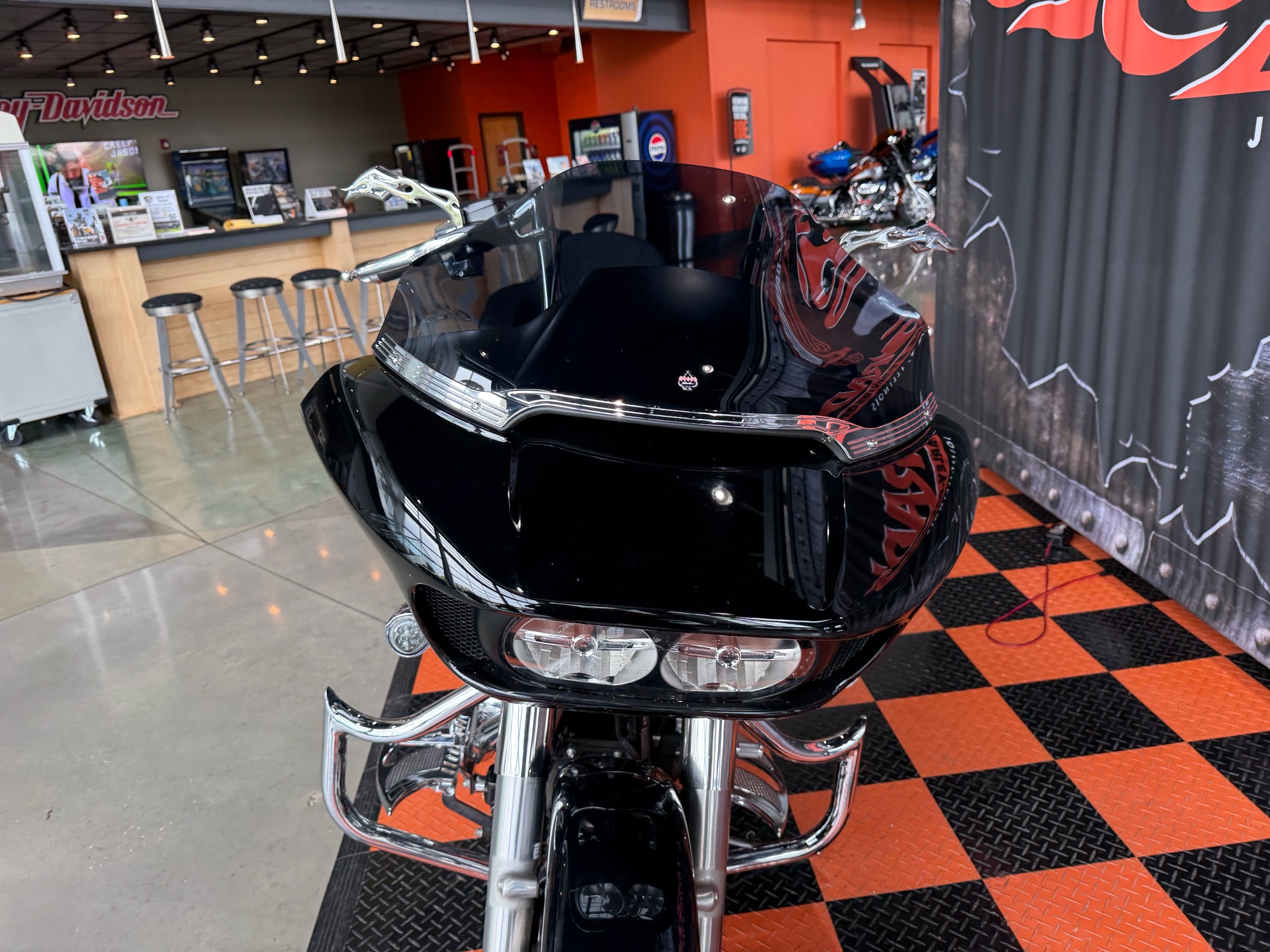 2020 Harley-Davidson Road Glide® 9