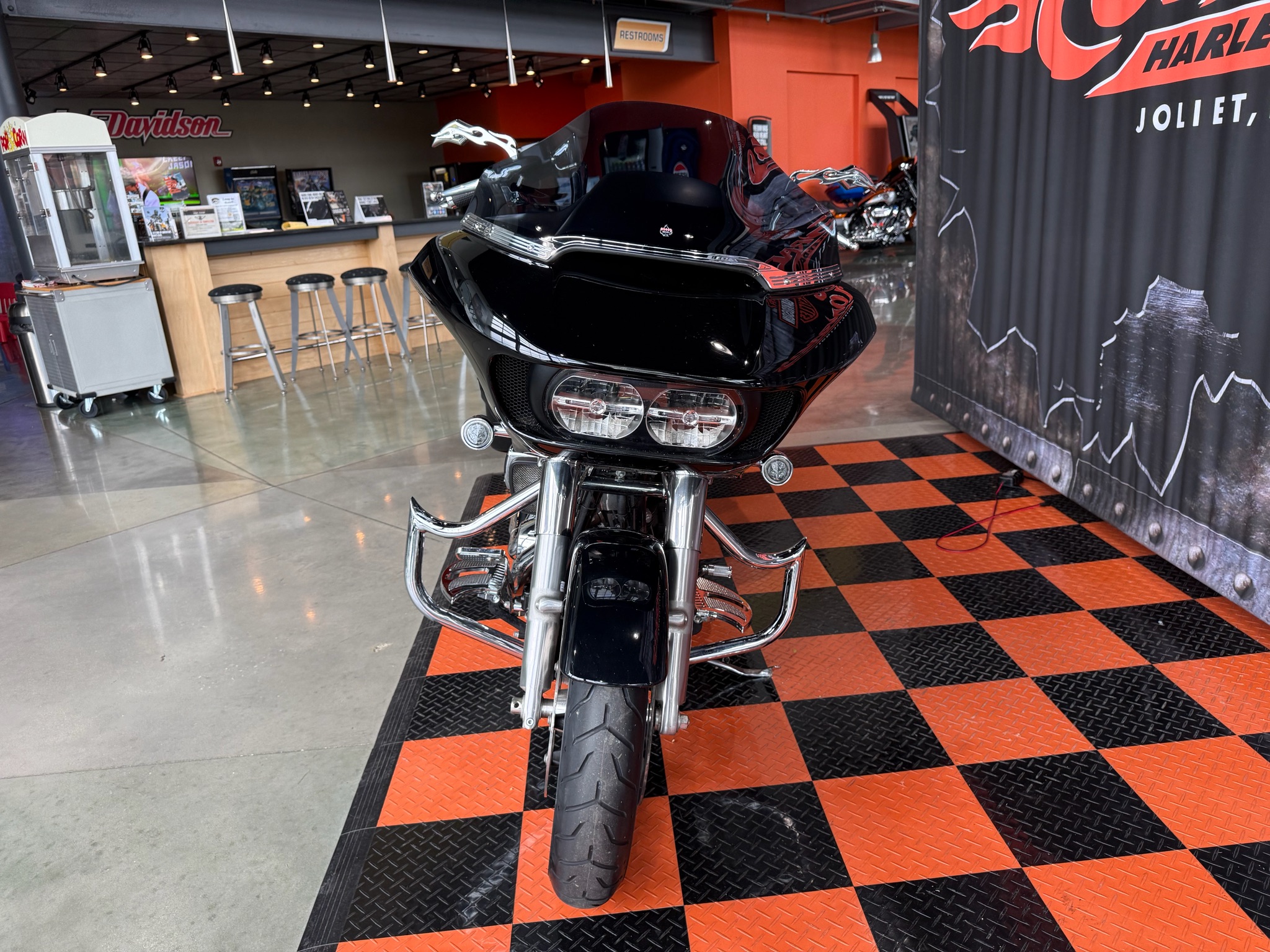 2020 Harley-Davidson Road Glide® 10
