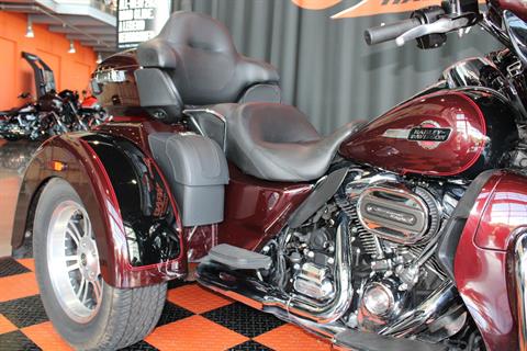 2022 Harley-Davidson Tri Glide® Ultra in Shorewood, Illinois - Photo 7