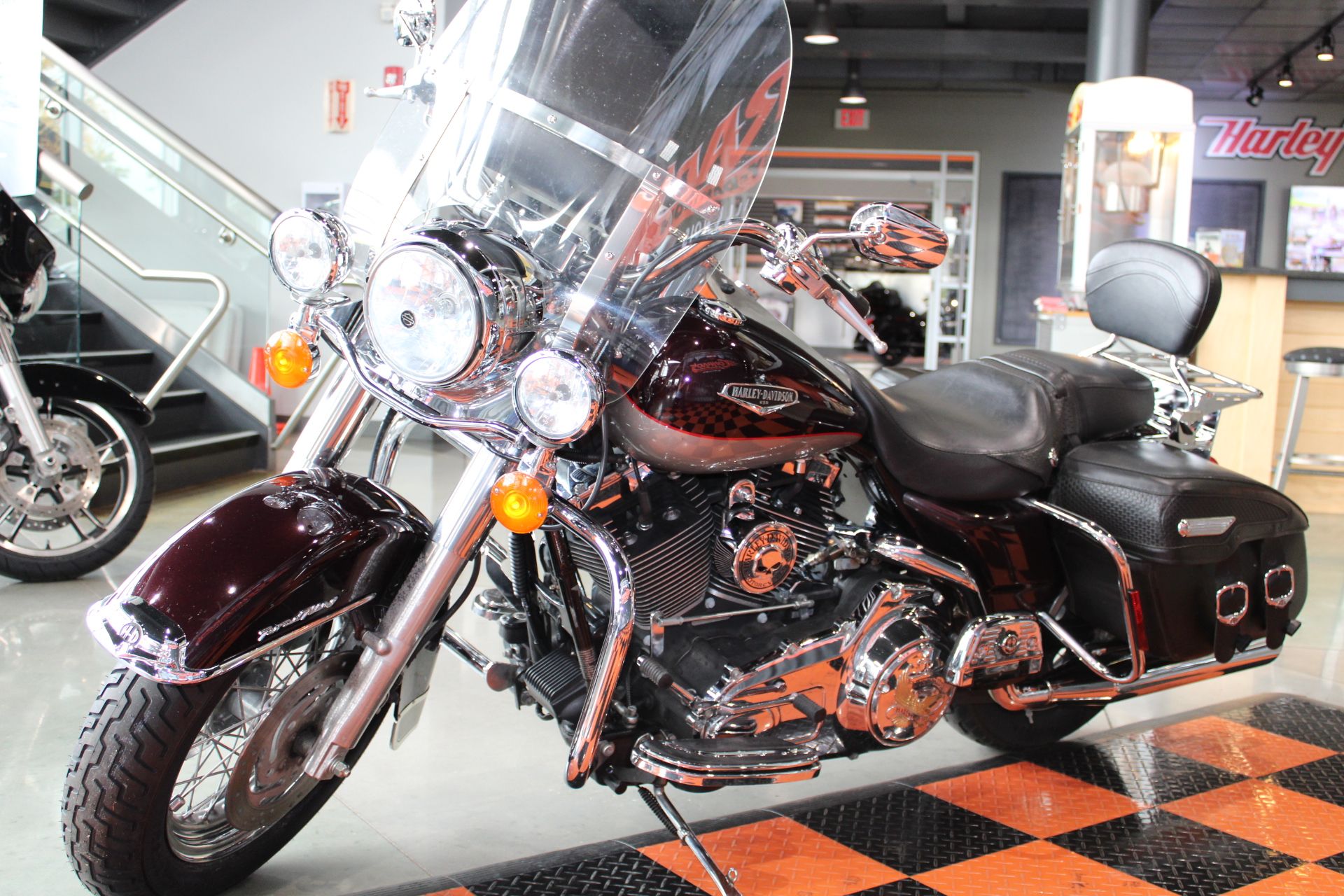 2007 Harley-Davidson FLHRC Road King® Classic in Shorewood, Illinois - Photo 20