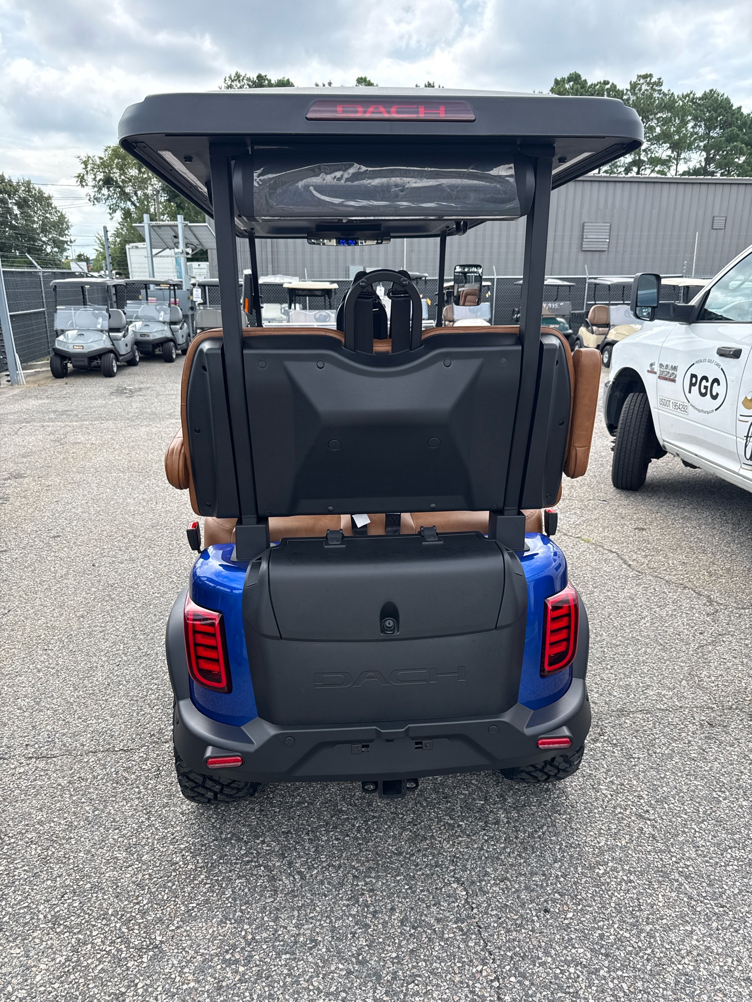 2026 Dach Vehicles photo 3