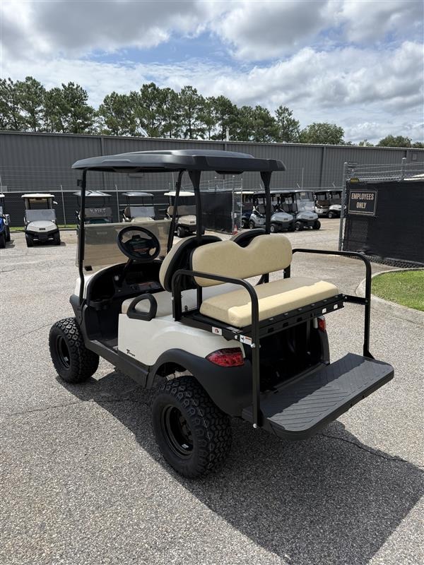 2021 Club Car Tempo photo 3