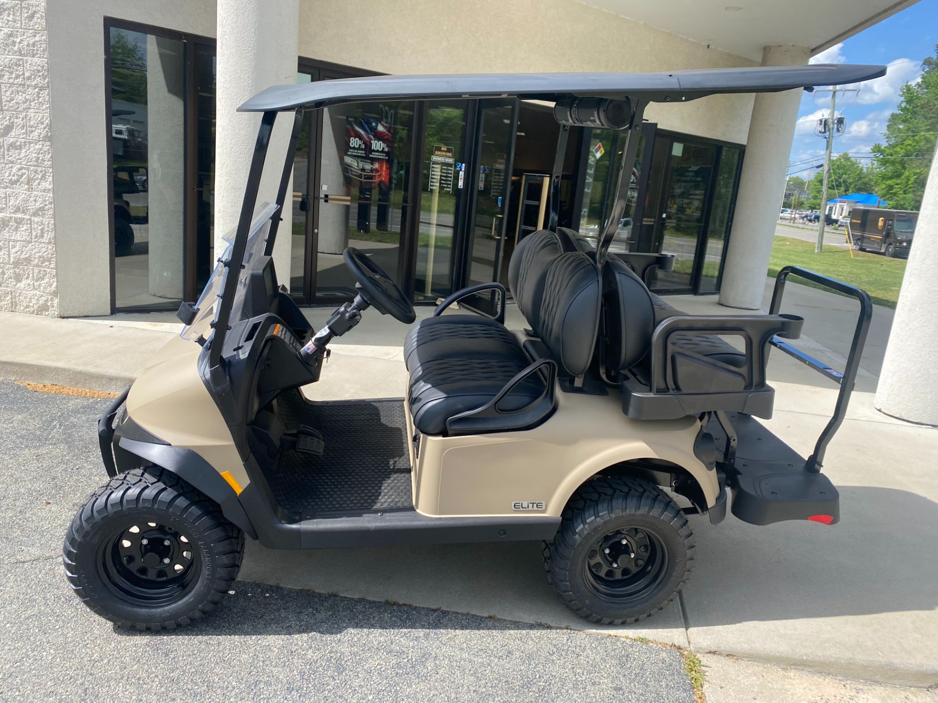 2026 EZGO RXV4 photo 3