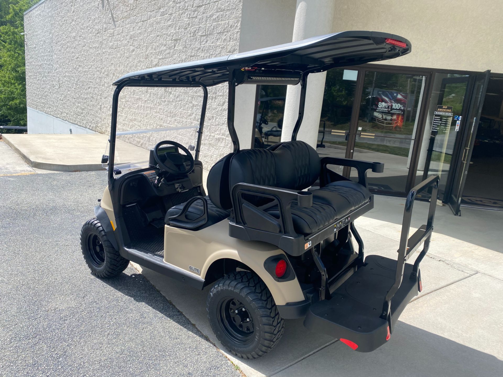 2026 EZGO RXV4 photo 5