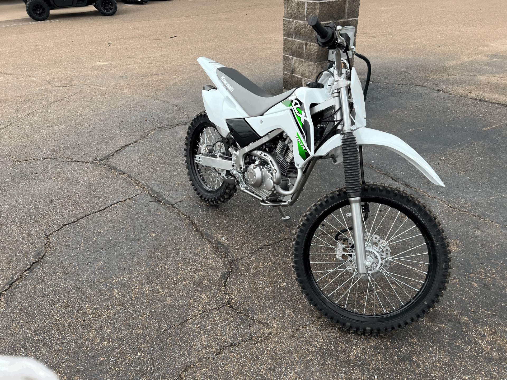New 2026 Kawasaki KLX 140R F Bright White Motorcycles In Dyersburg TN 6000000004 