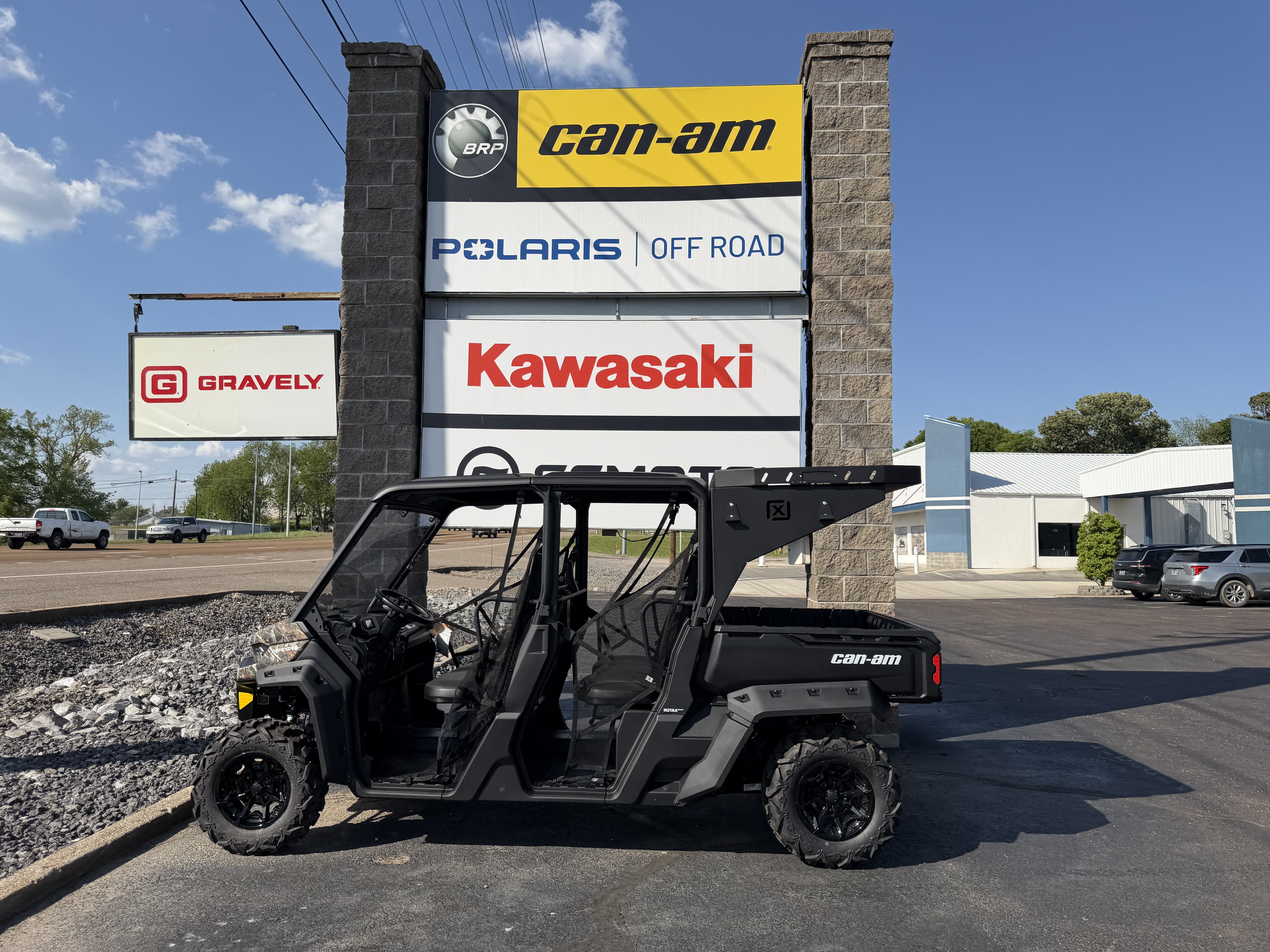 New 2026 Can-Am Defender MAX DPS HD9 Dark Wildland Camo | Utility