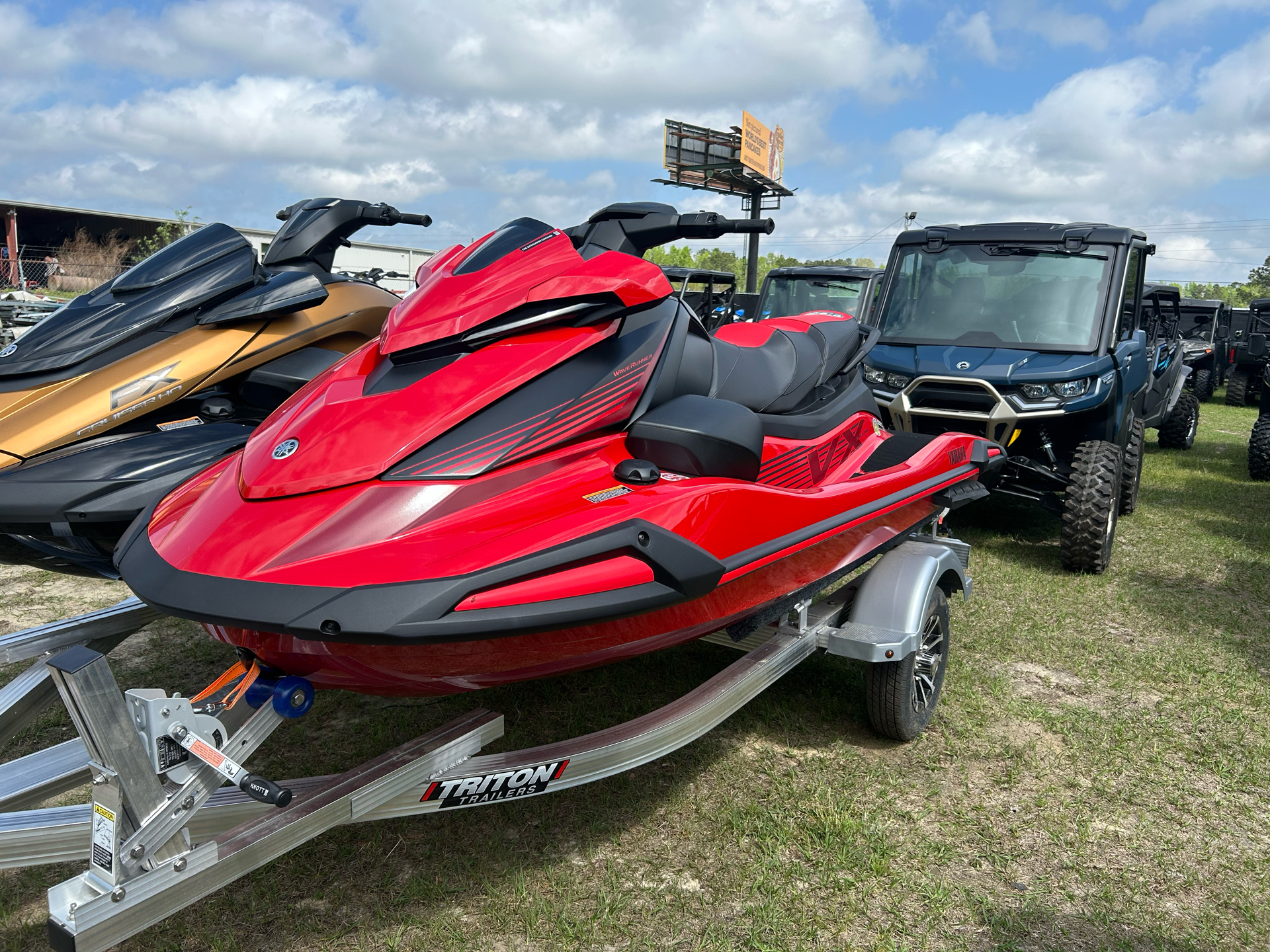 New 2025 Yamaha VX Deluxe with Audio | Watercraft in Statesboro GA