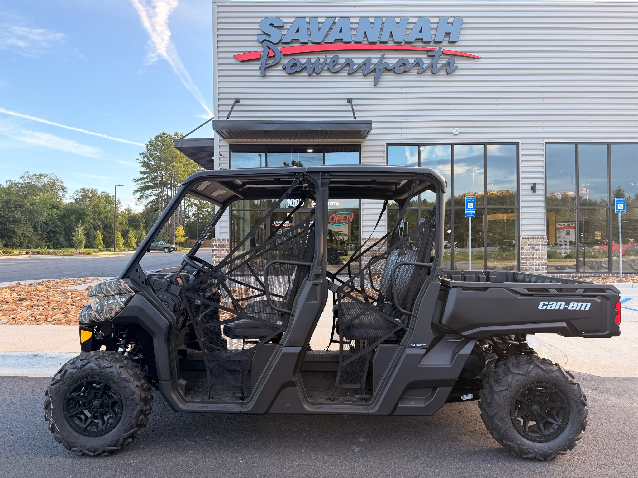 2026 Can-Am™ Defender MAX DPS HD7 1