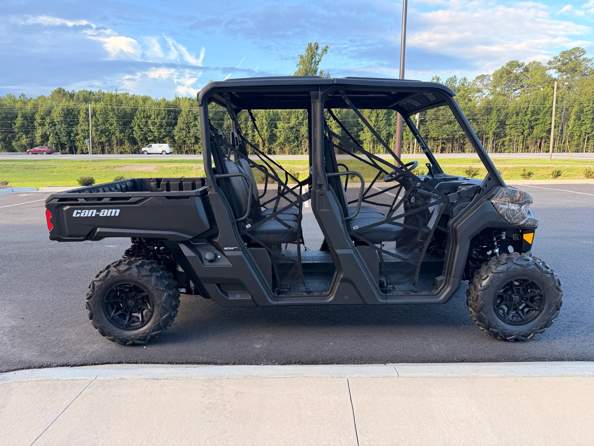 2026 Can-Am™ Defender MAX DPS HD7 2
