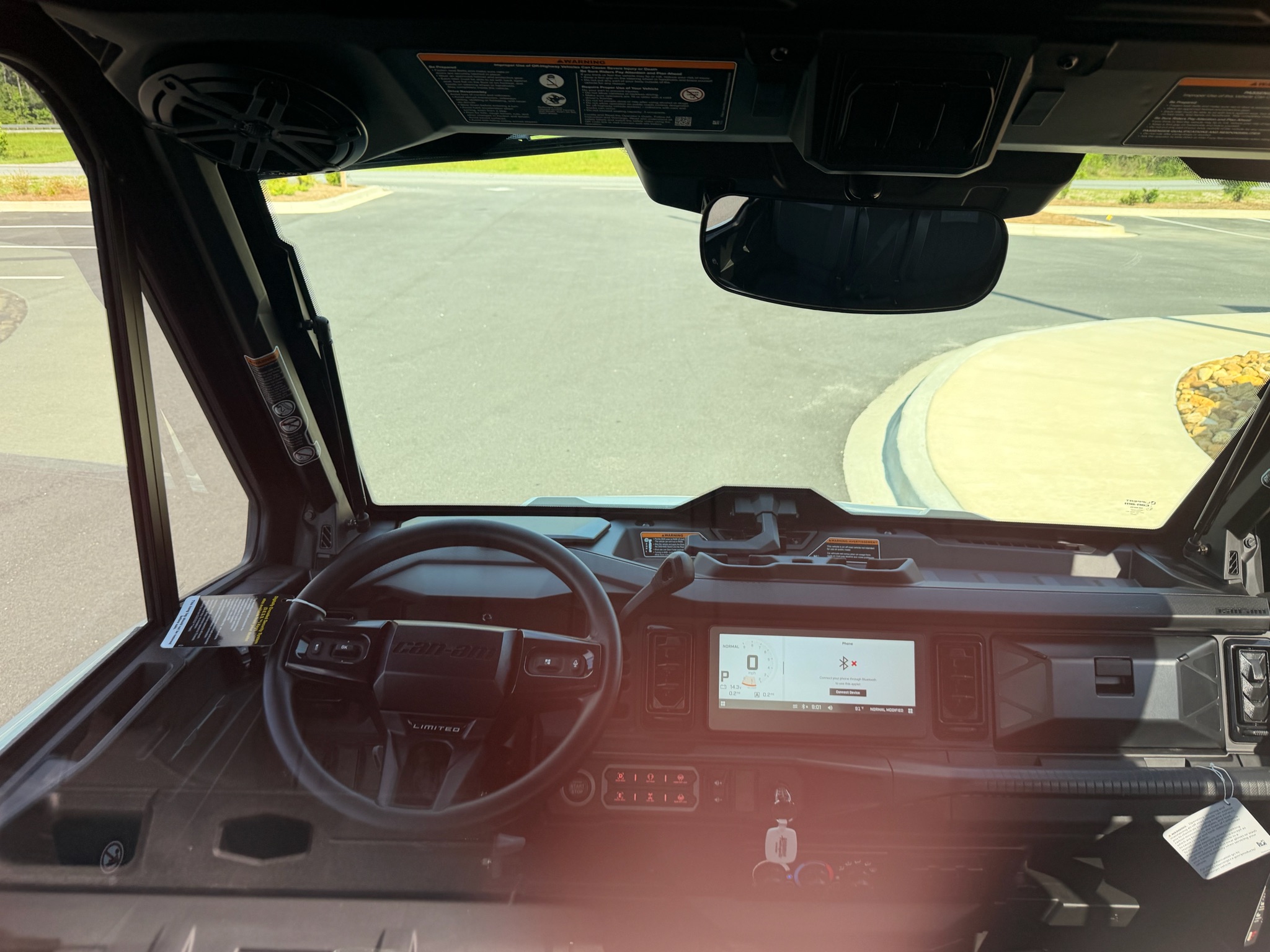 2026 Can-Am™ Defender Limited HD11 4