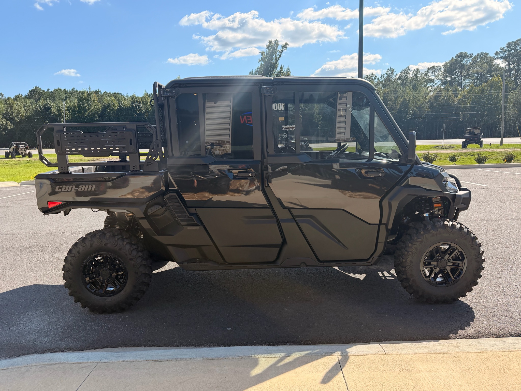 2027 Can-Am™ Defender XU MAX LONE STAR CAB HD11 2