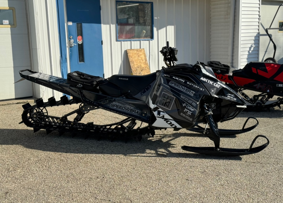 2020 Arctic Cat M 8000 Mountain Cat Alpha One 165 ES in Edgerton, Wisconsin - Photo 2