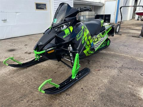 2017 Arctic Cat ZR 9000 Sno Pro 137 in Edgerton, Wisconsin - Photo 3