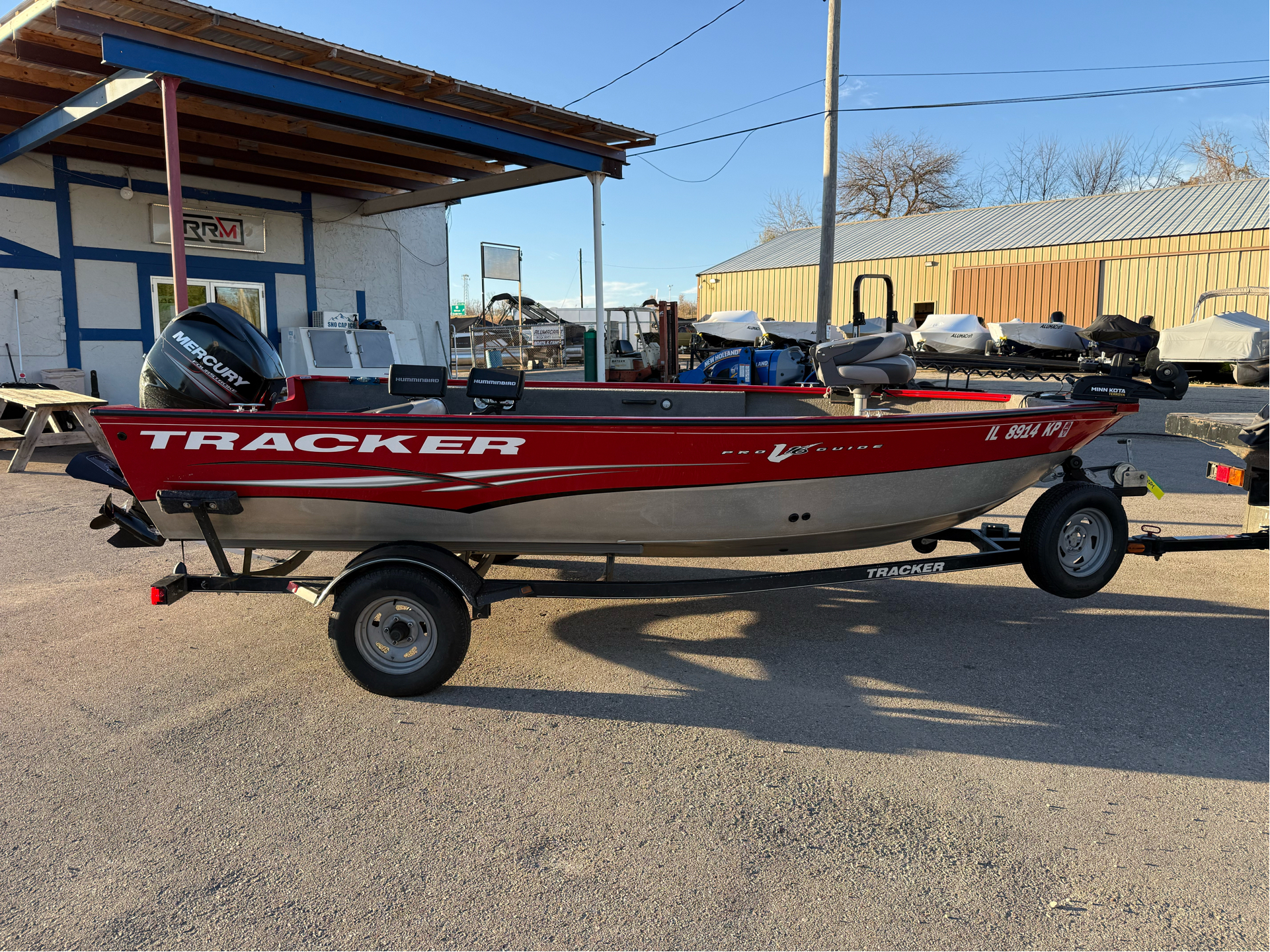 2013 Tracker Pro Guide V-16 T in Edgerton, Wisconsin - Photo 4