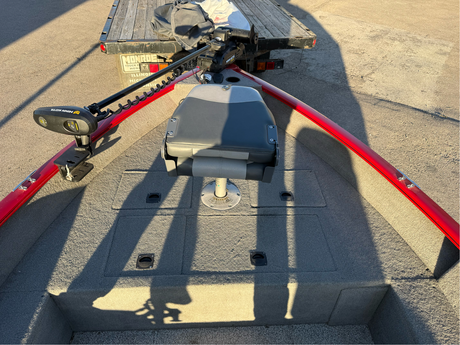 2013 Tracker Pro Guide V-16 T in Edgerton, Wisconsin - Photo 11