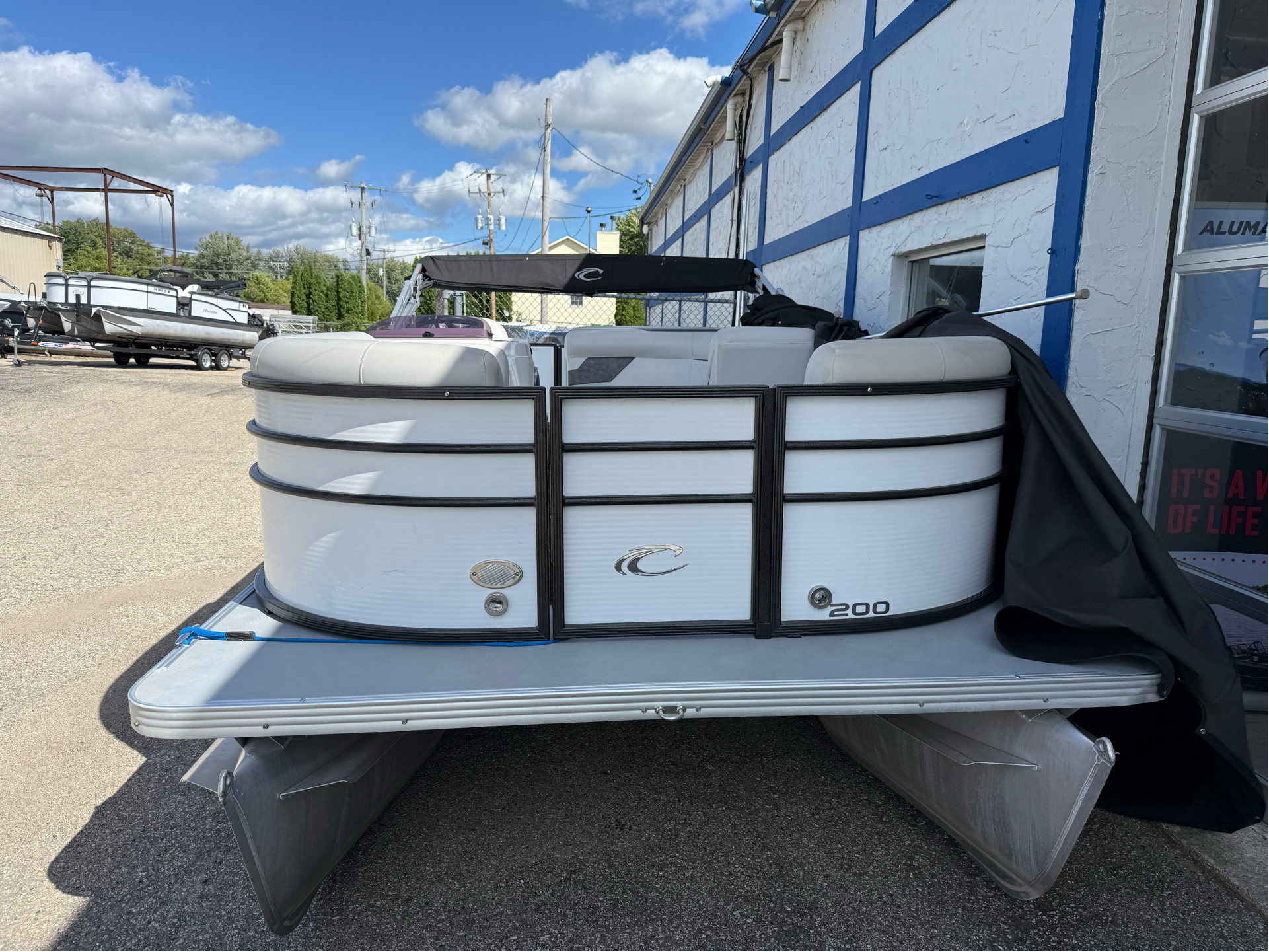 2019 Crest I 200 L in Edgerton, Wisconsin - Photo 2