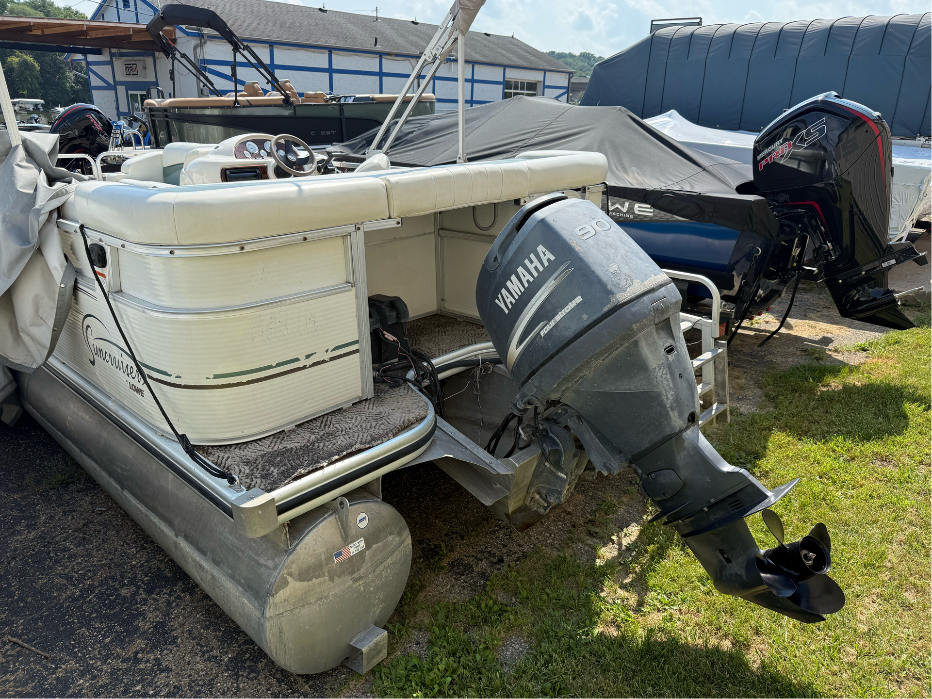 2003 Suncruiser TR220 in Edgerton, Wisconsin - Photo 4