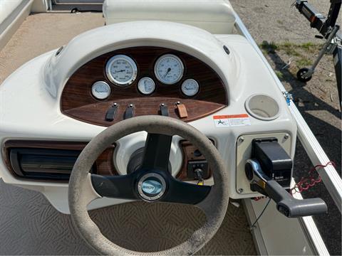 2003 Suncruiser TR220 in Edgerton, Wisconsin - Photo 9