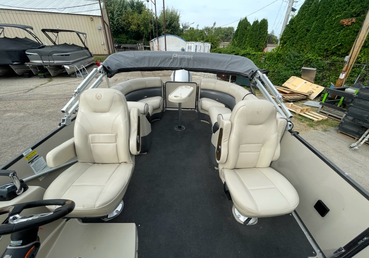 2015 Premier 230 SUNSATION RF in Edgerton, Wisconsin - Photo 9