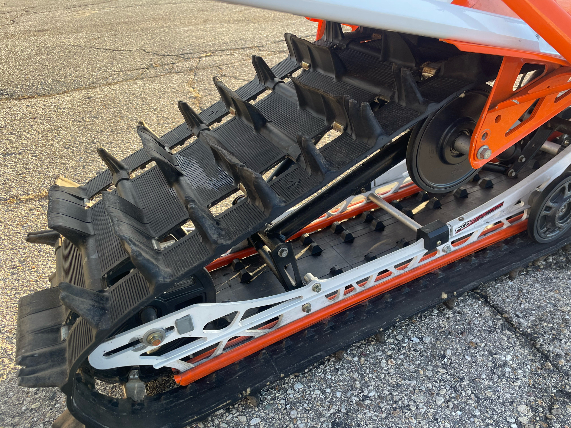 2017 Arctic Cat XF 8000 High Country in Edgerton, Wisconsin - Photo 10