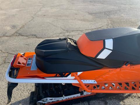 2017 Arctic Cat XF 8000 High Country in Edgerton, Wisconsin - Photo 9